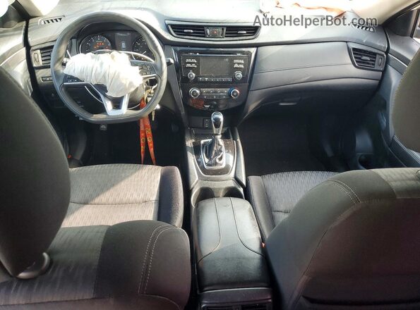 JN8AT2MV7HW014522 2017 NISSAN ROGUE White Առջևի վահանակի տեսք