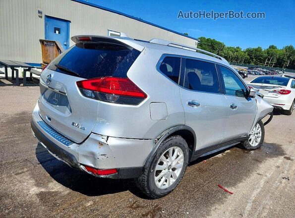 JN8AT2MV7HW267534 2017 NISSAN ROGUE Silver Tył prawy
