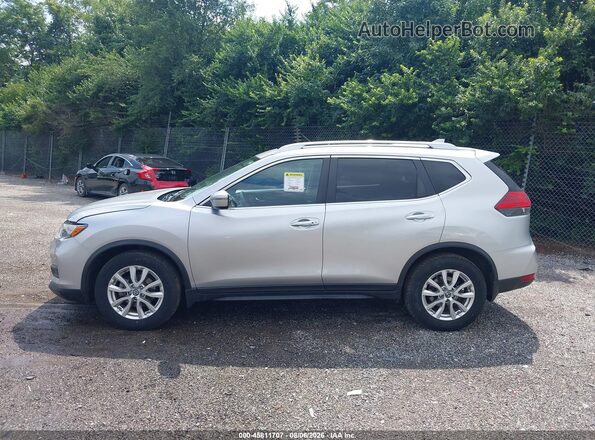 JN8AT2MV8HW019356 2017 NISSAN ROGUE Silver უკანა სალონის ხედი