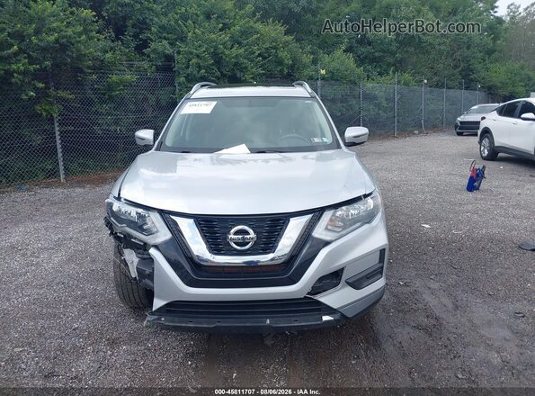 JN8AT2MV8HW019356 2017 NISSAN ROGUE Silver წინა პანელის ხედი