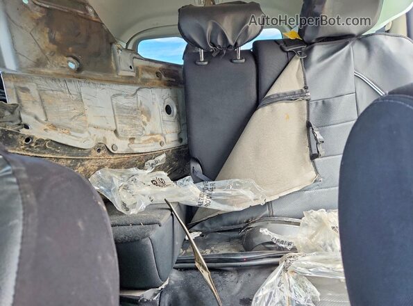 JN8AT2MV8HW028347 2017 NISSAN ROGUE Gray Вид задніх сидінь