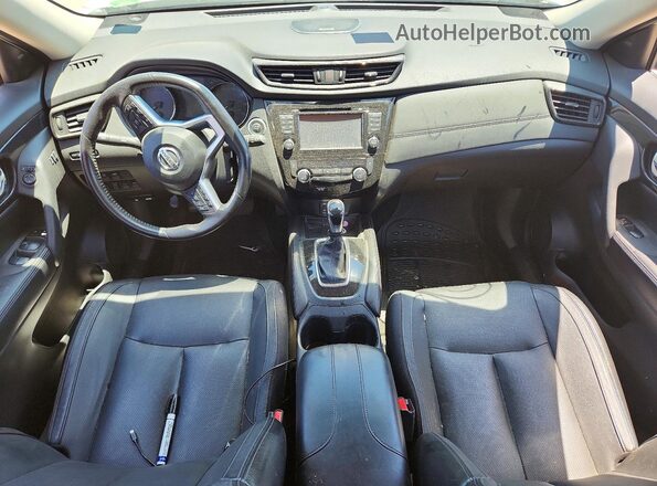 JN8AT2MV8HW271835 2017 NISSAN ROGUE Белый Вид панели приборов