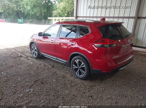 JN8AT2MV8HW284729 2017 NISSAN ROGUE Red Հետևի ձախ