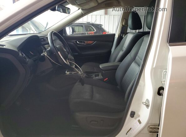 JN8AT2MV8LW108904 2020 NISSAN ROGUE White Front interior view
