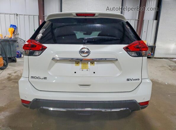 JN8AT2MV8LW108904 2020 NISSAN ROGUE White Rear view