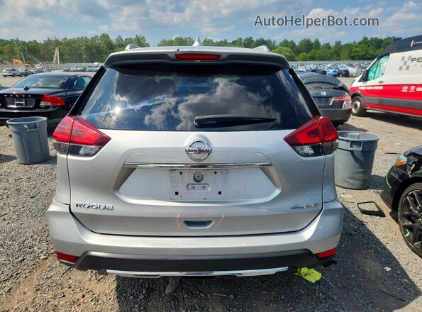 JN8AT2MV9JW305366 2018 NISSAN ROGUE Silver უკანა ხედი