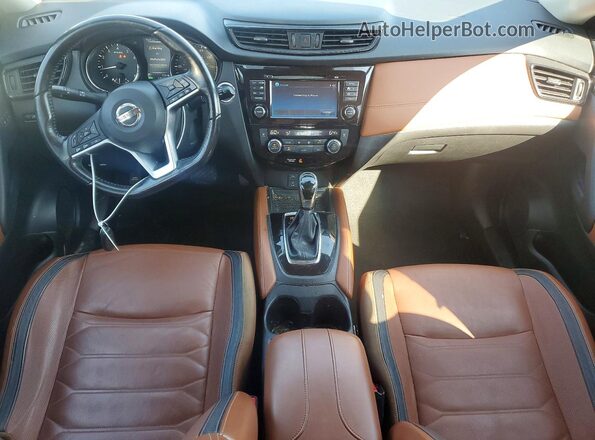 JN8AT2MVXHW018113 2017 NISSAN ROGUE Blue წინა პანელის ხედი