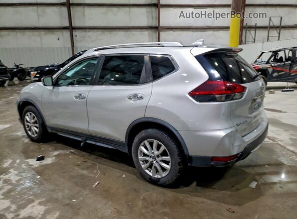 JN8AT2MVXJW309877 2018 NISSAN ROGUE Silver Tył lewy
