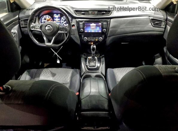 JN8AT2MVXJW309877 2018 NISSAN ROGUE Silver Widok deski rozdzielczej