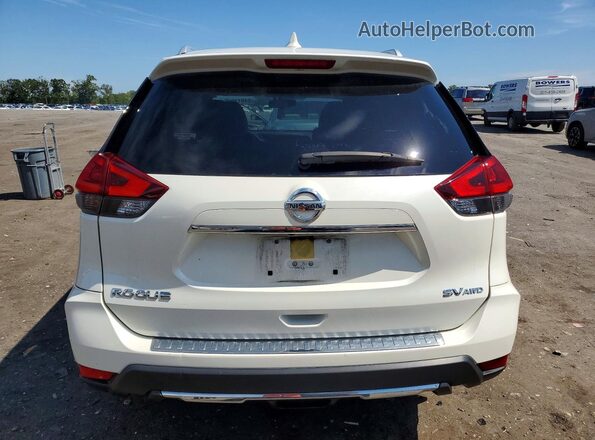 JN8AT2MVXJW322032 2018 NISSAN ROGUE White Rear view