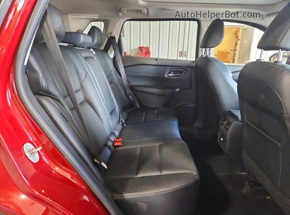 JN8AT3CB2MW201545 2021 NISSAN ROGUE Red Widok tylnych siedzeń
