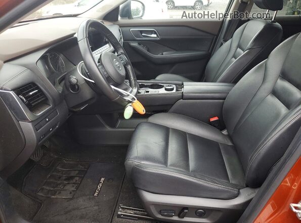 JN8AT3CB3MW214367 2021 NISSAN ROGUE Оранжевый Вид салона спереди