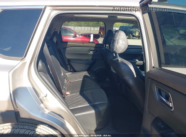 JN8AT3DD9MW313808 2021 NISSAN ROGUE Silver VIN კოდის სტიკერის ხედი