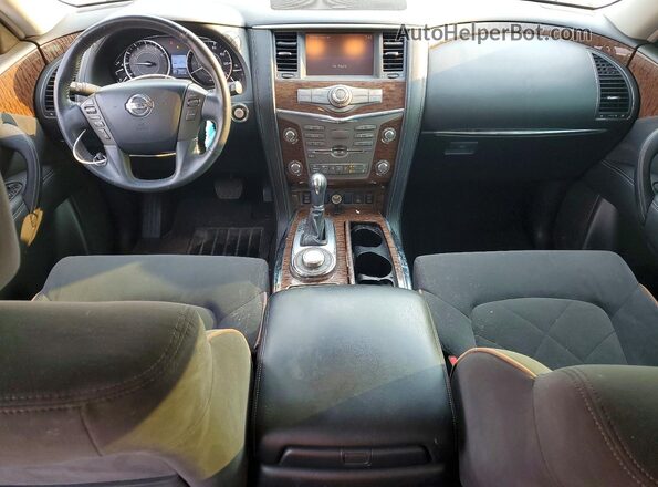 JN8AY2NCXH9504479 2017 NISSAN ARMADA Silver Vista del salpicadero
