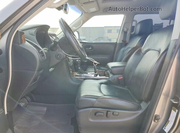 JN8AY2NDXH9011068 2017 NISSAN ARMADA Серебряный Вид салона спереди