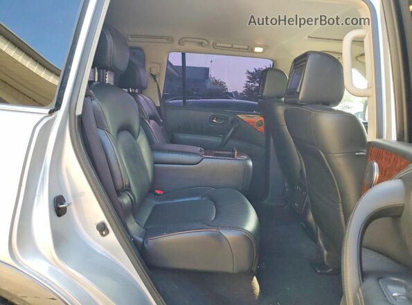 JN8AY2NE3H9706047 2017 NISSAN ARMADA Серебряный Вид задней части салона
