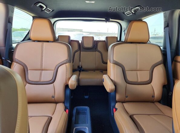 JN8AY3BA2T9030237 2026 NISSAN ARMADA White Հետևի նստատեղերի տեսք