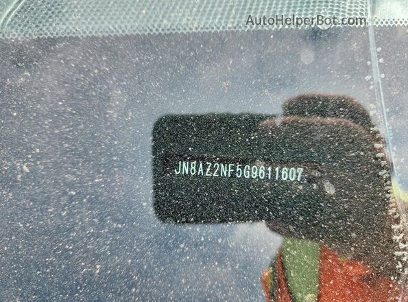 JN8AZ2NF5G9611607 2016 INFINITI QX80 Silver VIN sticker view