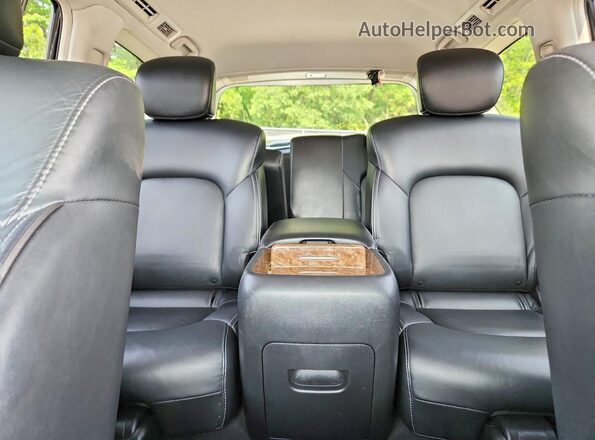 JN8AZ2NF6H9644911 2017 INFINITI QX80 Черный Вид задних сидений