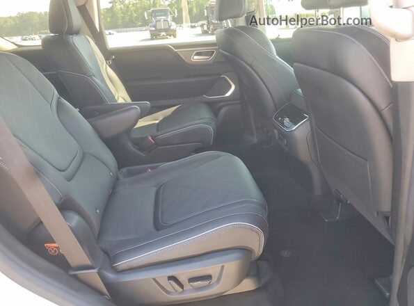 JN8AZ3BA8S9000784 2025 INFINITI QX80 White უკანა სალონის ხედი