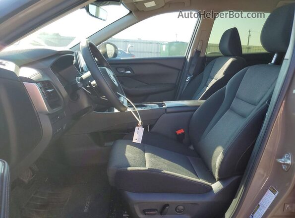 JN8BT3BA2RW355791 2024 NISSAN ROGUE Серый Вид салона спереди