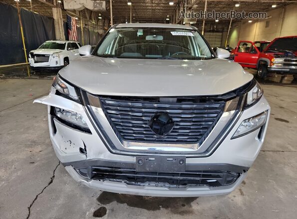 JN8BT3BA6PW416024 2023 NISSAN ROGUE Silver 360 interior view
