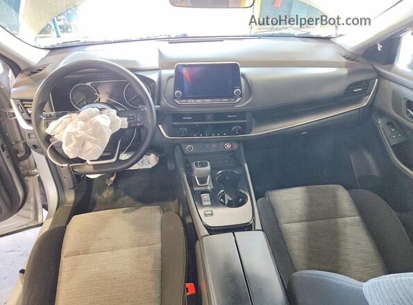 JN8BT3BA6PW416024 2023 NISSAN ROGUE Silver Dashboard view
