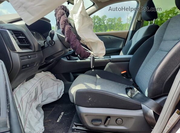 JN8BT3BA7PW435360 2023 NISSAN ROGUE Черный Вид салона спереди