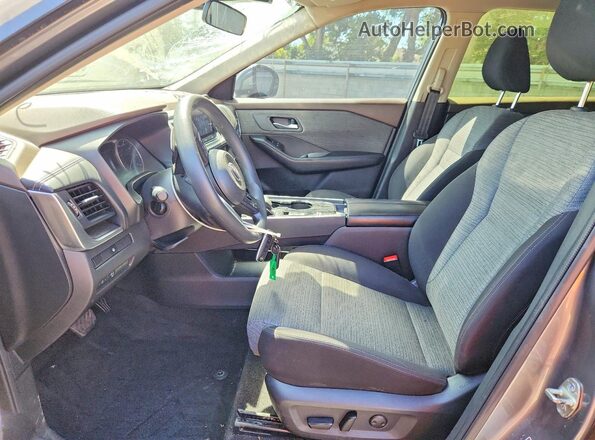 JN8BT3BA8PW004087 2023 NISSAN ROGUE Gray Front interior view