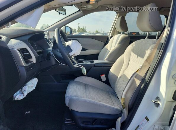 JN8BT3BAXNW043793 2022 NISSAN ROGUE White Вид салону спереду