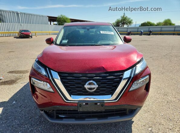 JN8BT3BAXPW012921 2023 NISSAN ROGUE Красный Вид спереди