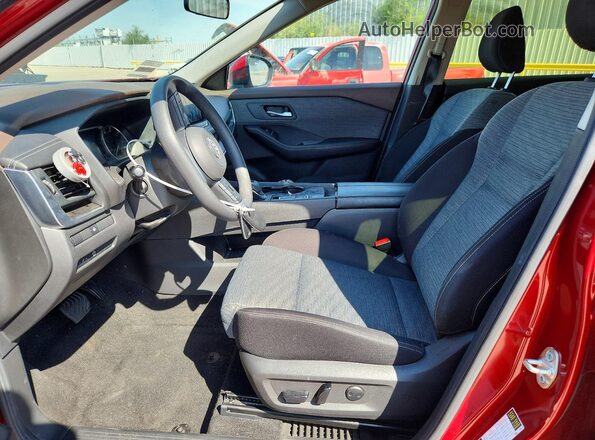 JN8BT3BAXPW012921 2023 NISSAN ROGUE Красный Вид салона спереди