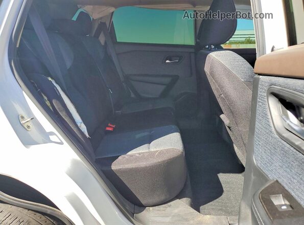 JN8BT3BB8PW355364 2023 NISSAN ROGUE Белый Вид задней части салона