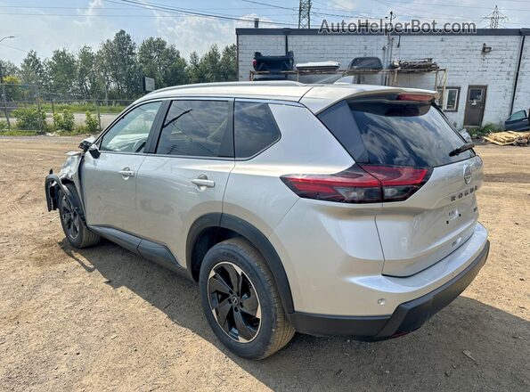 JN8BT3BBXSW158737 2025 NISSAN ROGUE Серебряный Передняя правая четверть