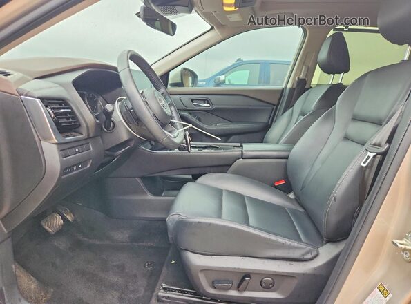 JN8BT3CA2PW007971 2023 NISSAN ROGUE Tan Front interior view