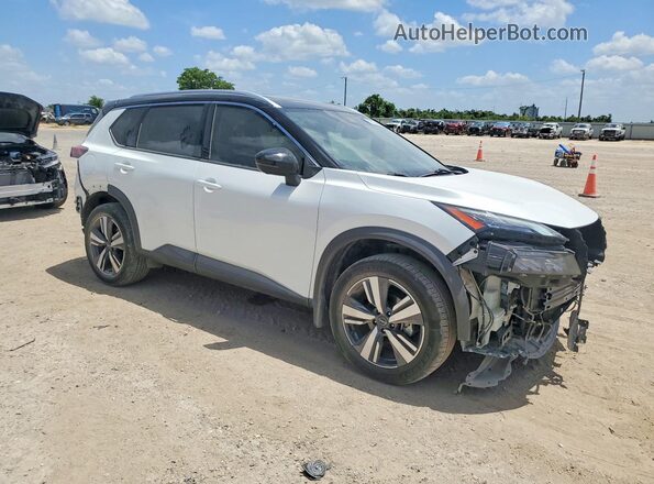 JN8BT3CA2RW002854 2024 NISSAN ROGUE White Przód prawy