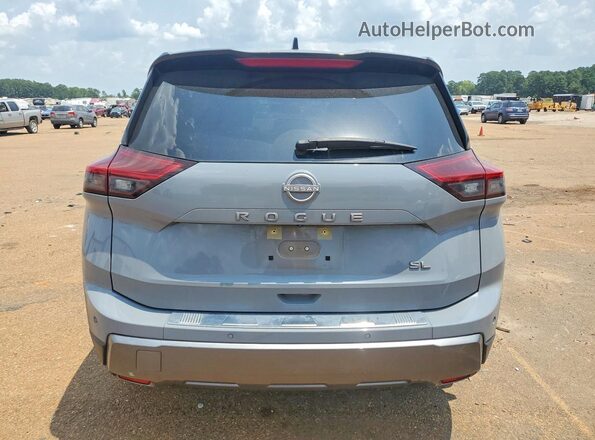 JN8BT3CA2RW360522 2024 NISSAN ROGUE Gray უკანა ხედი