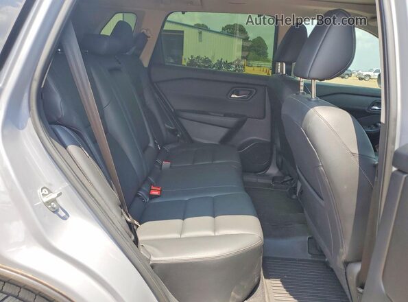 JN8BT3CA2RW360522 2024 NISSAN ROGUE Gray უკანა სავარძლების ხედი