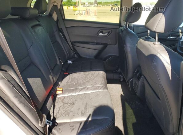 JN8BT3CB0SW143291 2025 NISSAN ROGUE Gray Widok wnętrza z tyłu