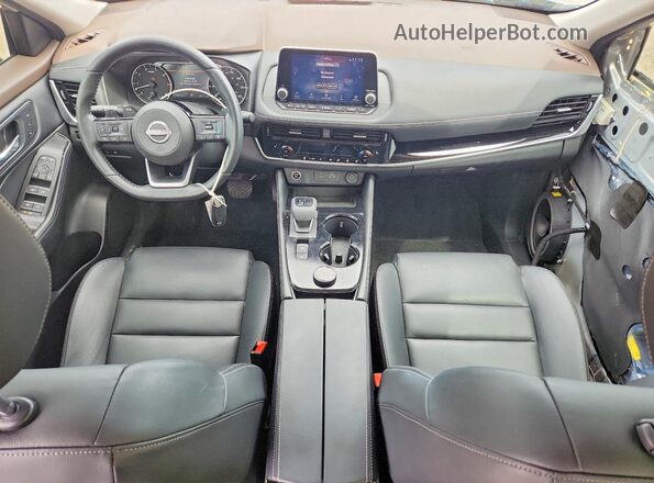 JN8BT3CB9PW220800 2023 NISSAN ROGUE Серебряный Вид панели приборов