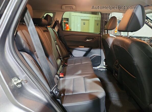 JN8BT3CBXSW154072 2025 NISSAN ROGUE Gray Вид задньої частини салону