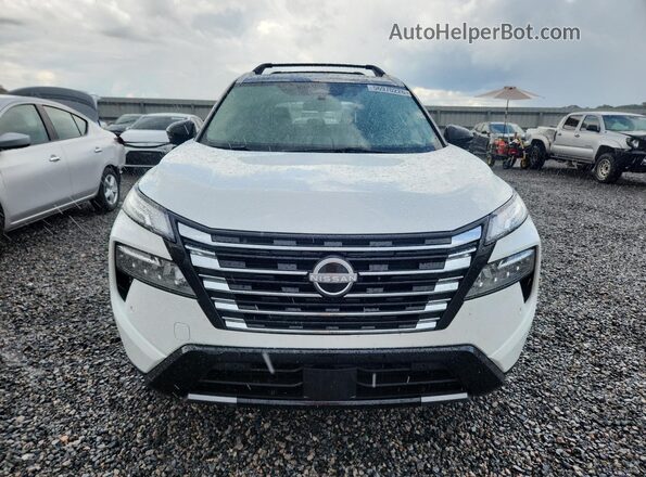 JN8BT3DC2SW100448 2025 NISSAN ROGUE White Widok z przodu
