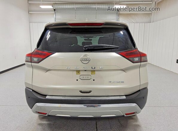 JN8BT3DC4PW100667 2023 NISSAN ROGUE Gold Widok z tyłu