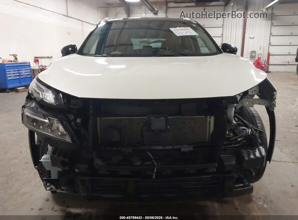 JN8BT3DD2PW308703 2023 NISSAN ROGUE White Vista interior trasera