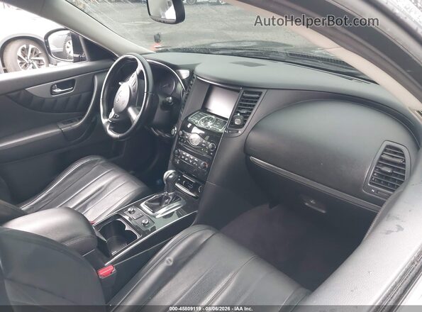 JN8CS1MU1HM141307 2017 INFINITI QX70 Черный Вид салона спереди