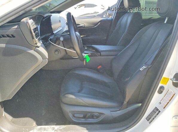 JTDAAAAA3MA000587 2021 TOYOTA MIRAI White Вид салону спереду