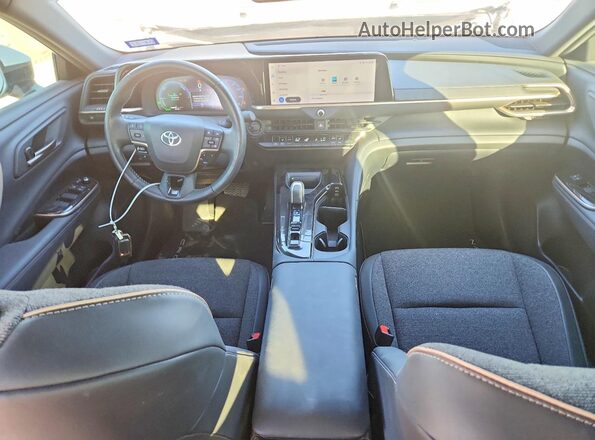 JTDAAAAF5R3022226 2024 TOYOTA CROWN Белый Вид панели приборов
