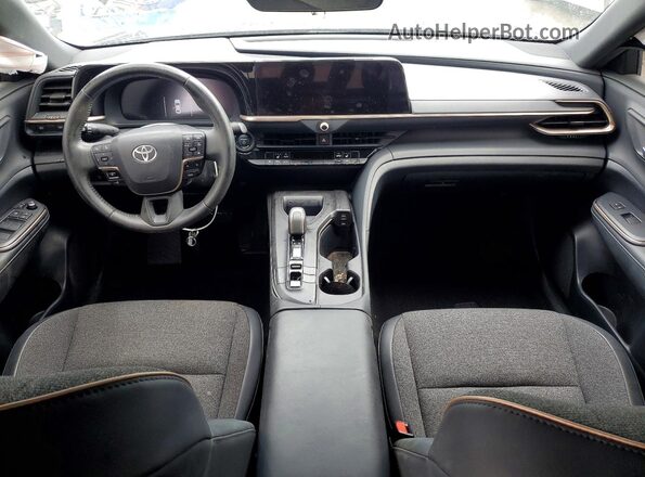 JTDAAAAF7P3001648 2023 TOYOTA CROWN Черный Вид панели приборов