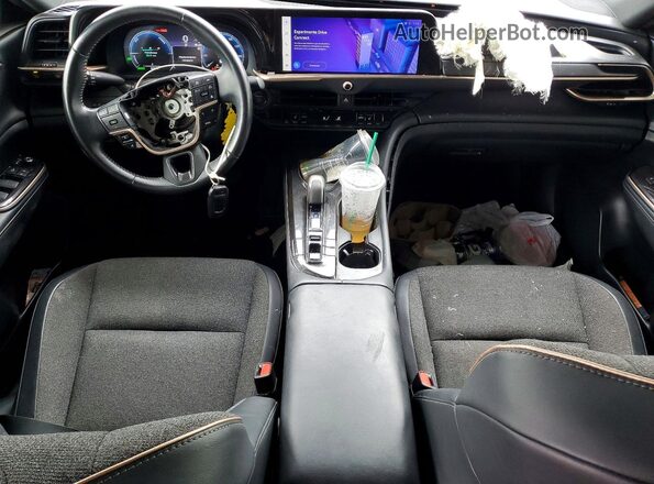 JTDAAAAF9R3022214 2024 TOYOTA CROWN Silver Widok deski rozdzielczej