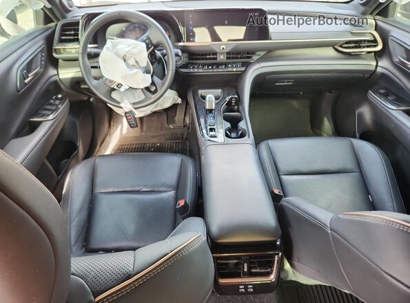 JTDAAAAFXS3032613 2025 TOYOTA CROWN Black Dashboard view